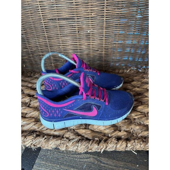Kids Shoes - Picture 1 of 6